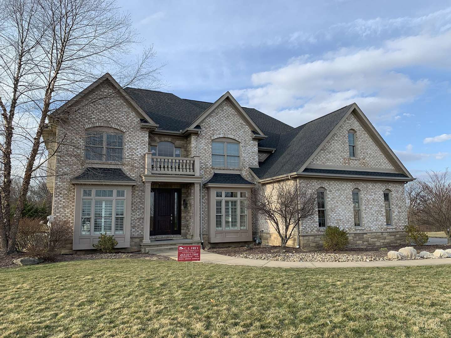 Roof Construction - Roofing Company Big House